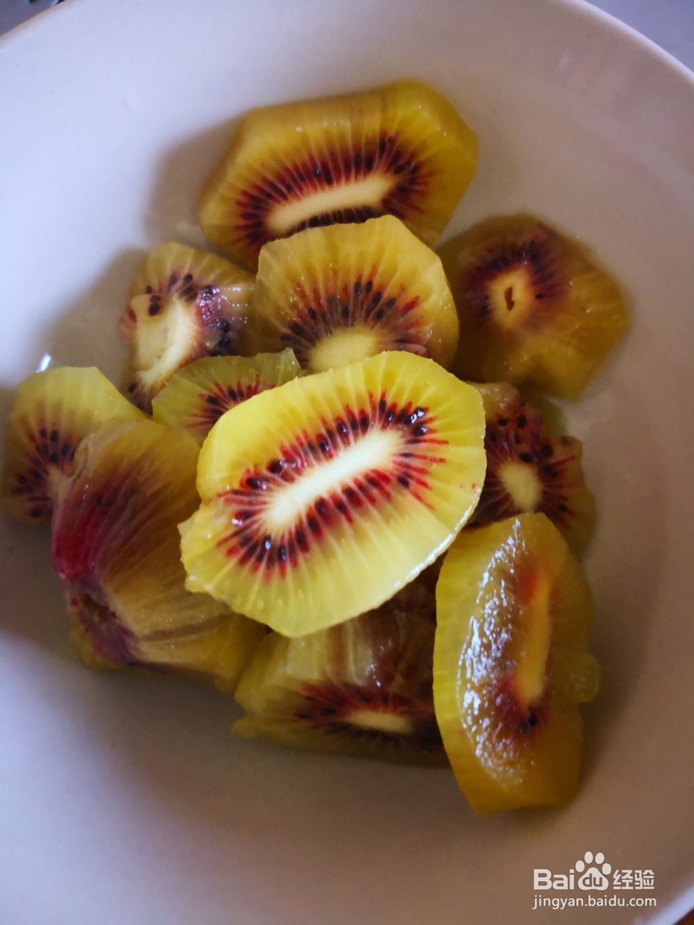 草莓菠萝奶昔的做法