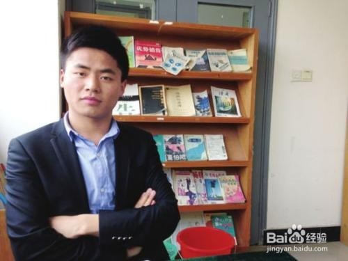 怎么辨别大一到大四的大学生