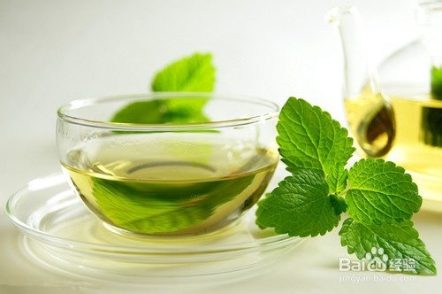 如何减少电脑辐射对皮肤的伤害？