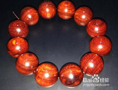 小叶紫檀手串女人戴多大的好