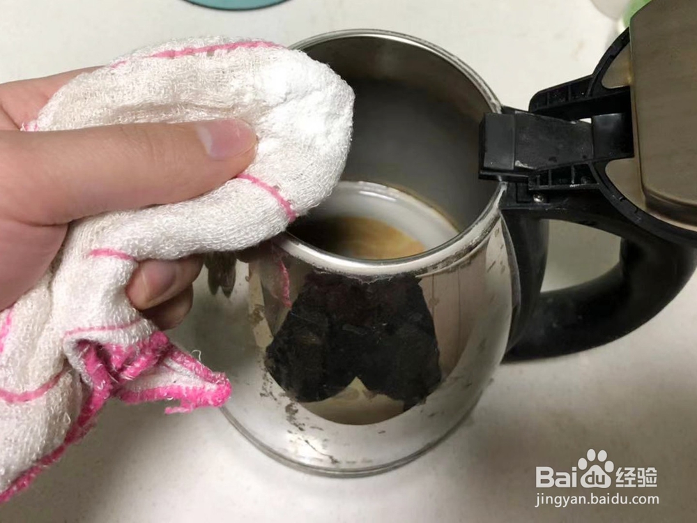 怎么去除电热水壶里的水垢