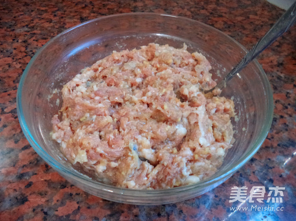 虫草花鲜肉云吞面