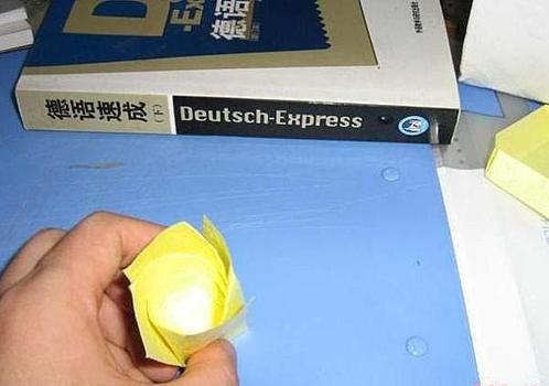 一种超美玫瑰花的折法