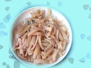 红烧香菇猪肉皮