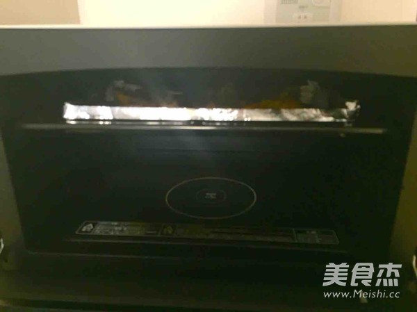 椒盐烤鸡架的做法