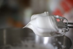 香草杏仁酥粒达克瓦兹