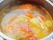 番茄土豆排骨汤