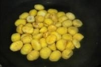 板栗烧鸡做法【图解】