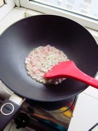 西红柿炒鸡蛋的做法