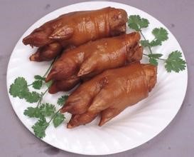 保养皮肤吃什么好