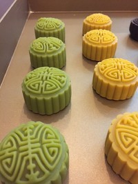 桃山皮—蛋黄莲蓉月饼