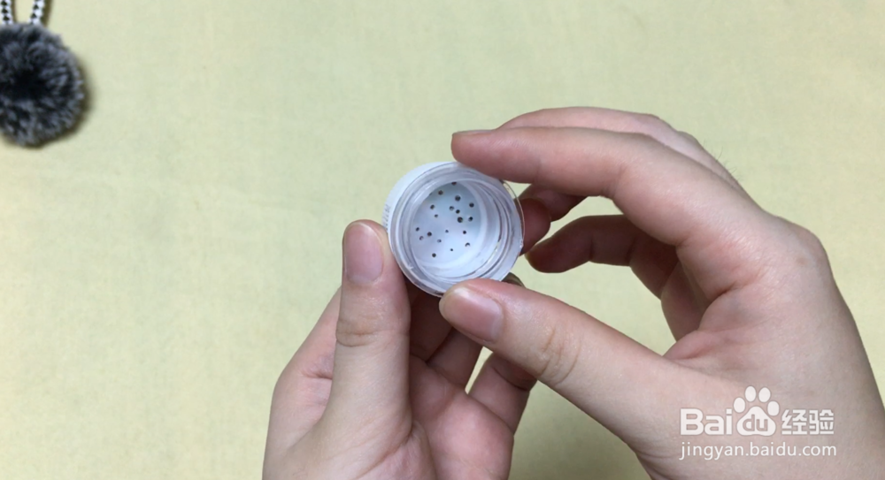 水龙头上套个塑料瓶盖,这个妙用很多人没想到