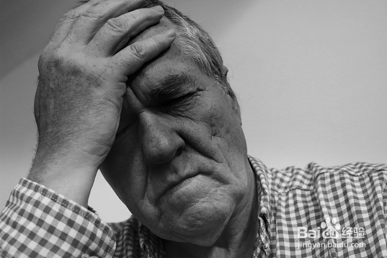 老年人头痛频发的原因有哪些？