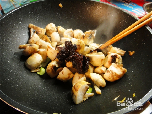 韩国辣酱炒白蘑菇