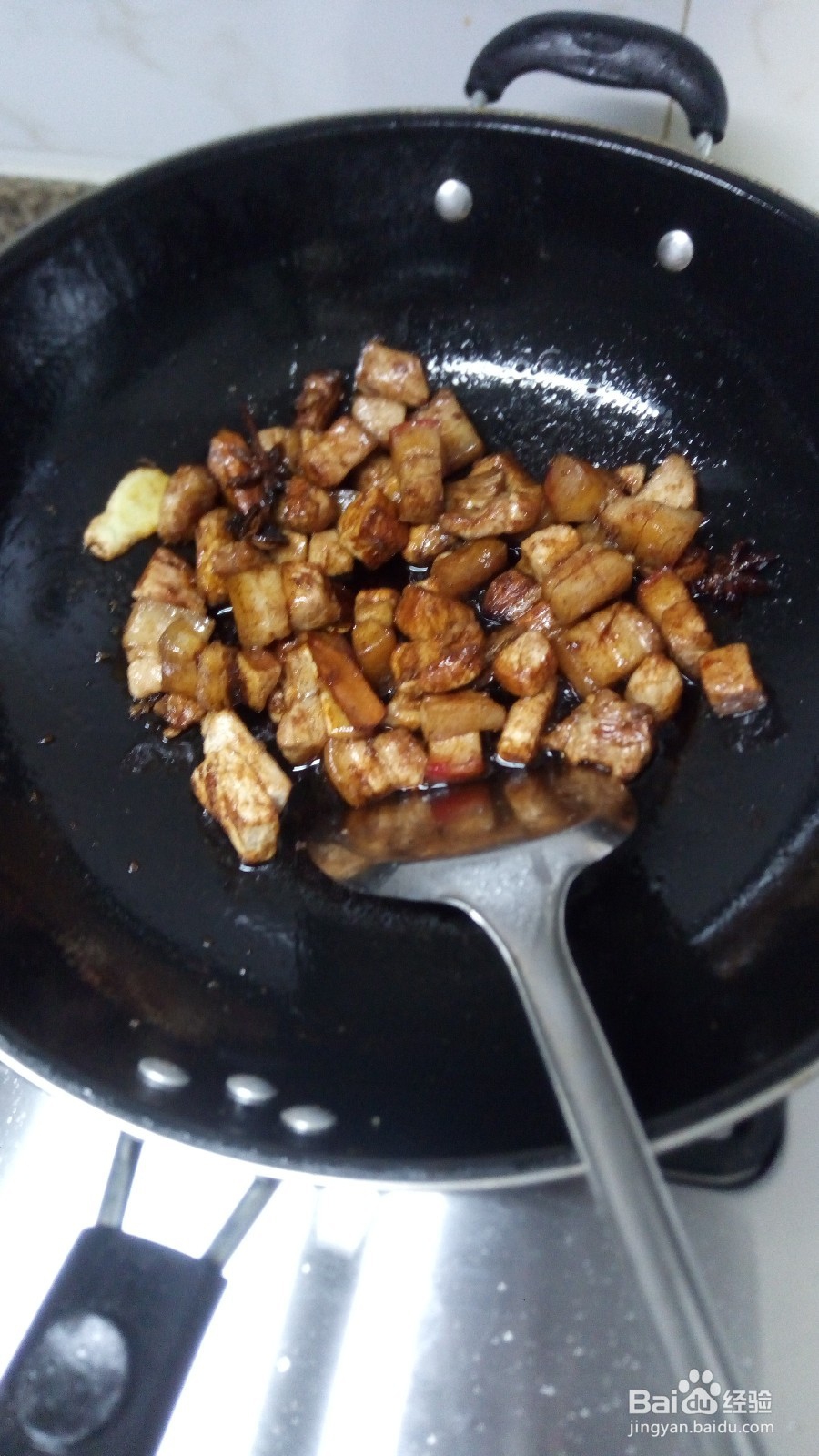 如何做五香红烧肉