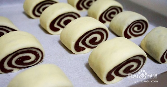 蜂蜜可可粉双色面包