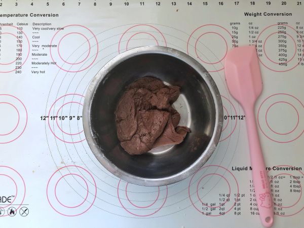 巧克力果酱慕斯蛋糕