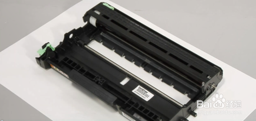 如何更换打印机粉盒