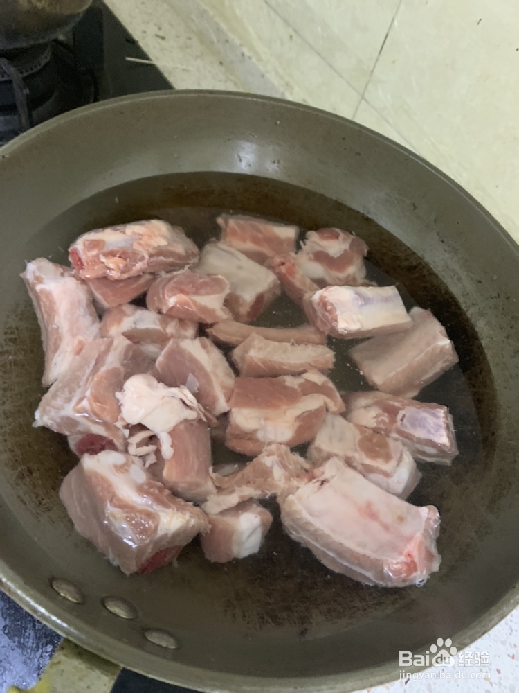 厨爸教你做酸菜排骨炖粉条