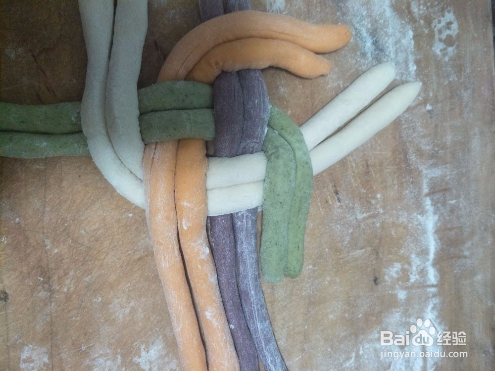 八根彩色面条做馒头的方法