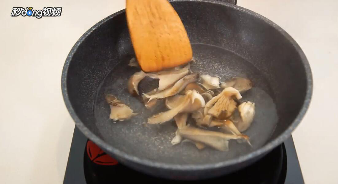 鲜蘑炒油麦菜怎么做