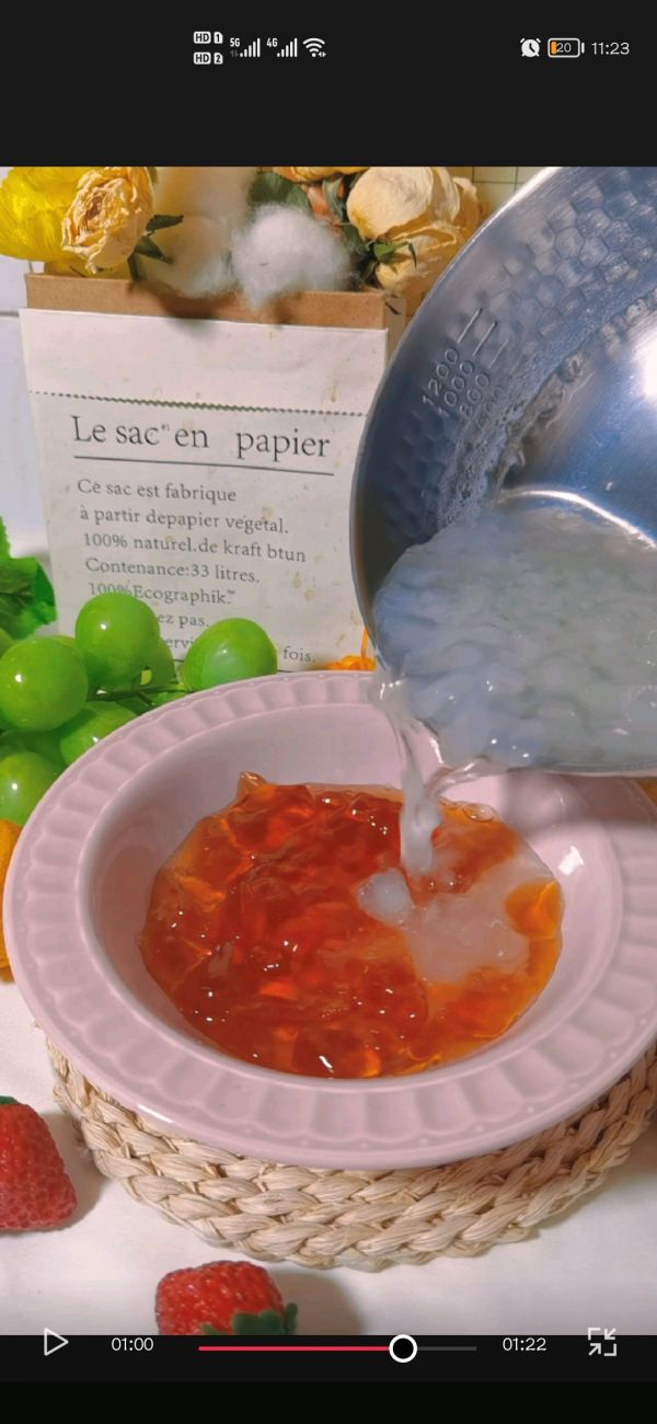 乌龙桃桃银耳羹