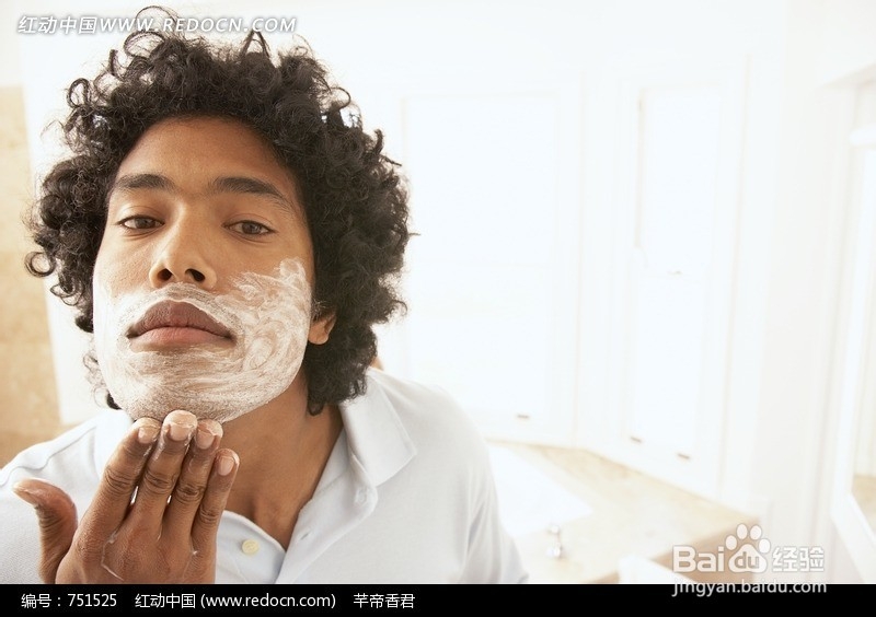 如何快速去除粉刺?