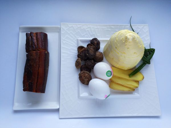 竹笋腊肉鲜味汤