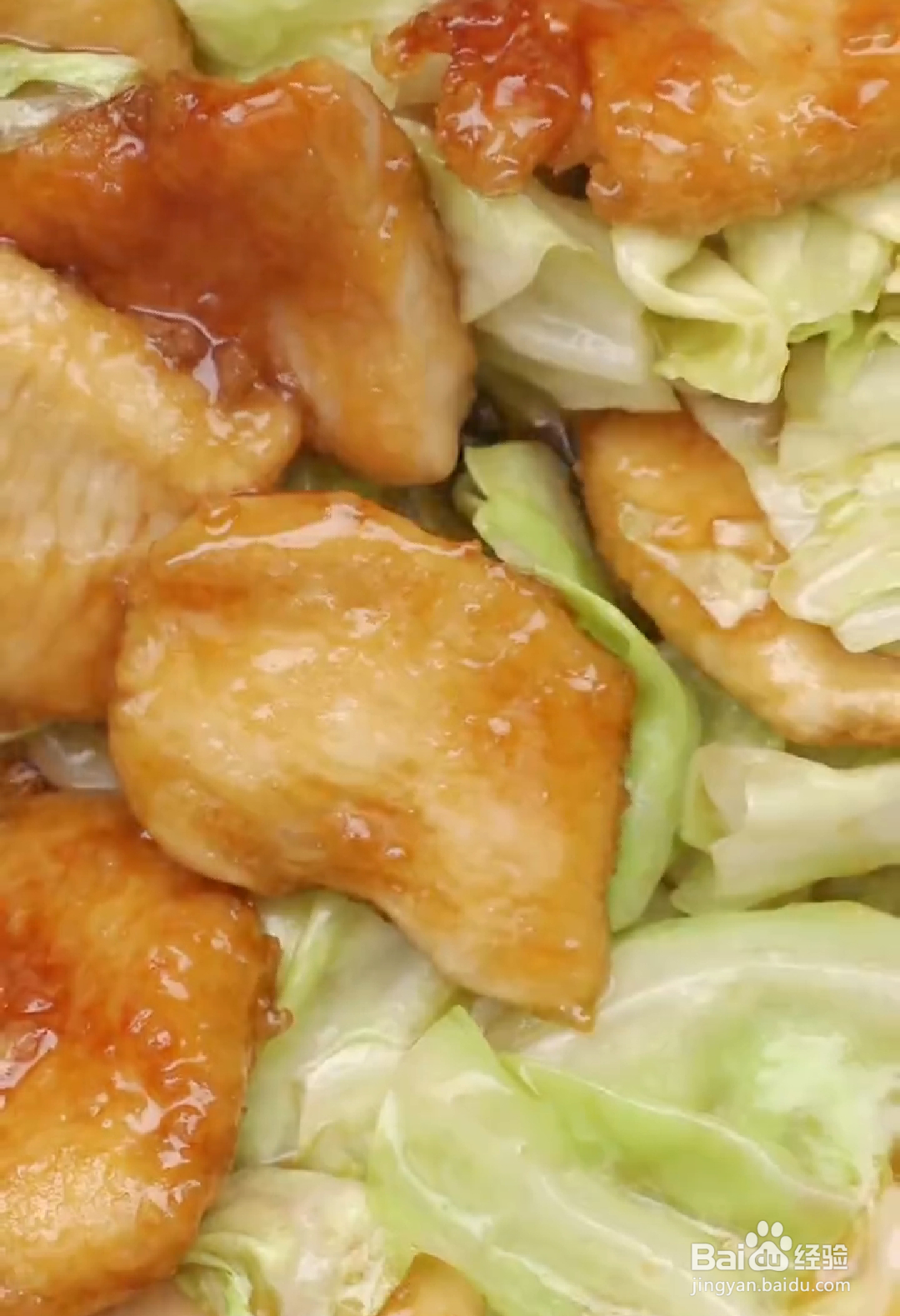 如何做出不干不柴甜甜哒的烧汁鸡胸圆白菜?