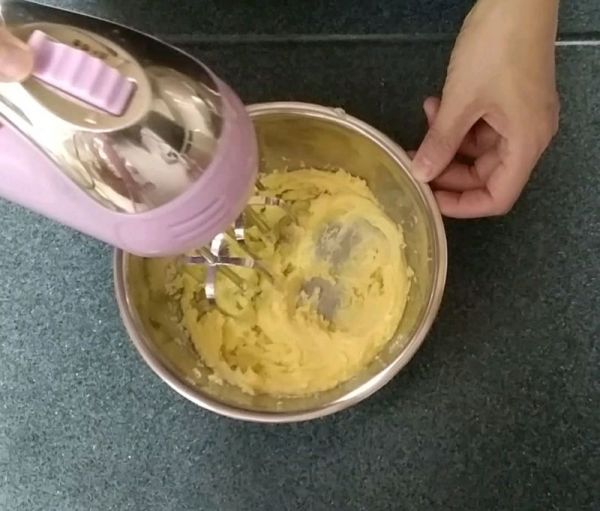 碧根果酥底酥粒芝士蛋糕