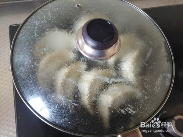 冰冻水饺如何在家做煎饺