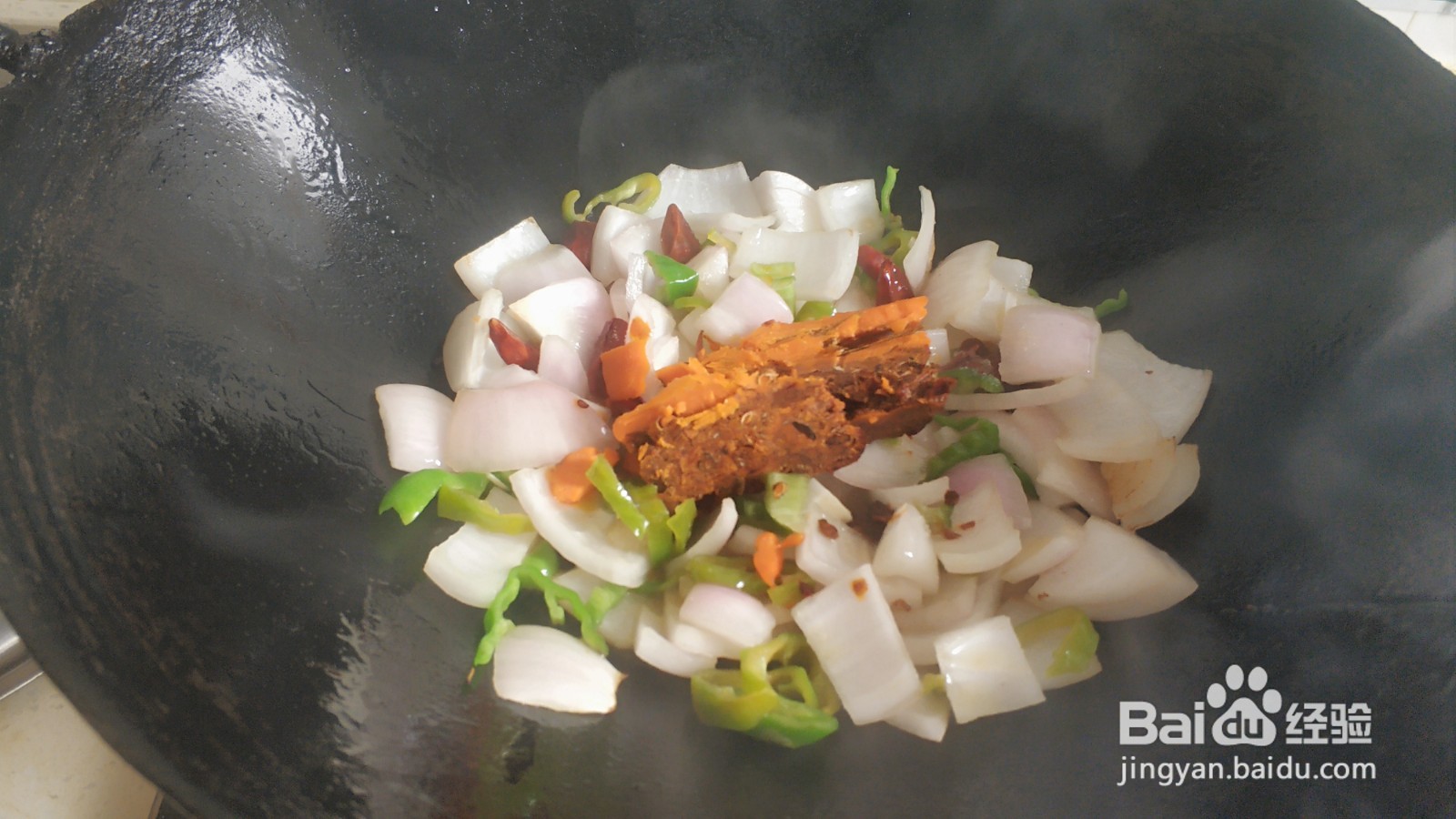 家庭版麻辣鸡丁的做法