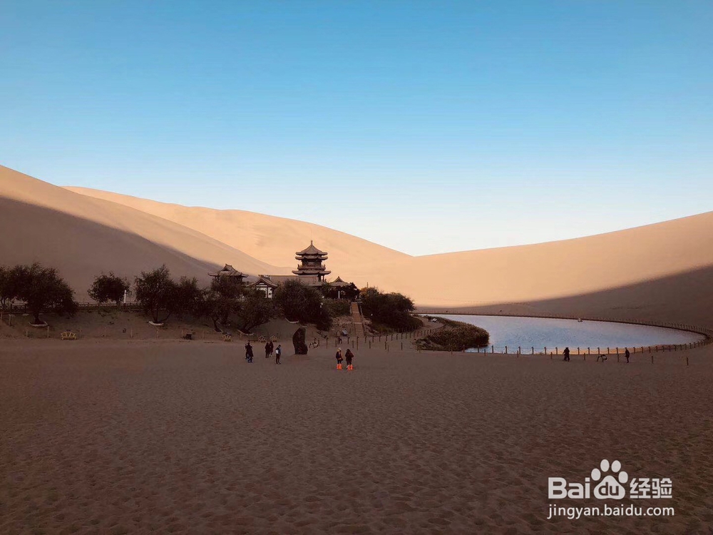 都说人活一世，一定要走一趟大西北