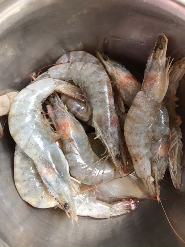 香菜金针菇炒大虾