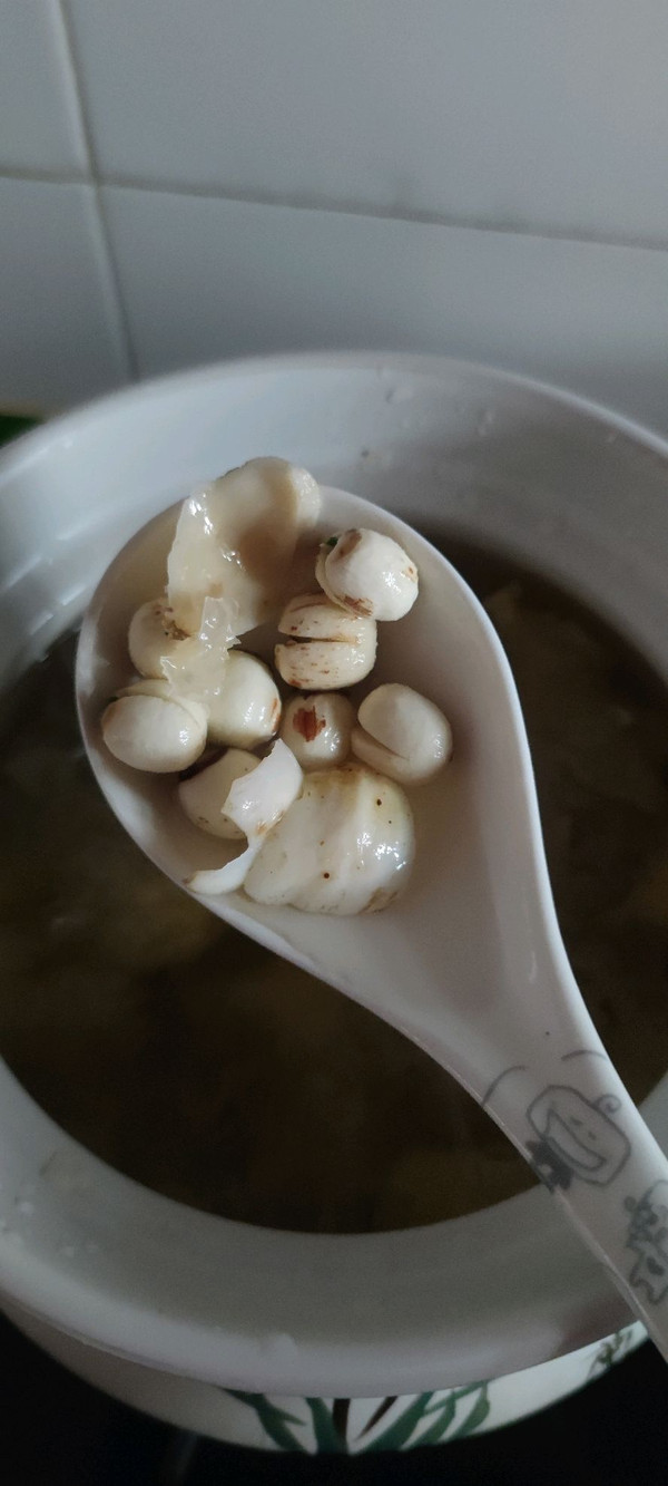 冰糖雪梨银耳羹