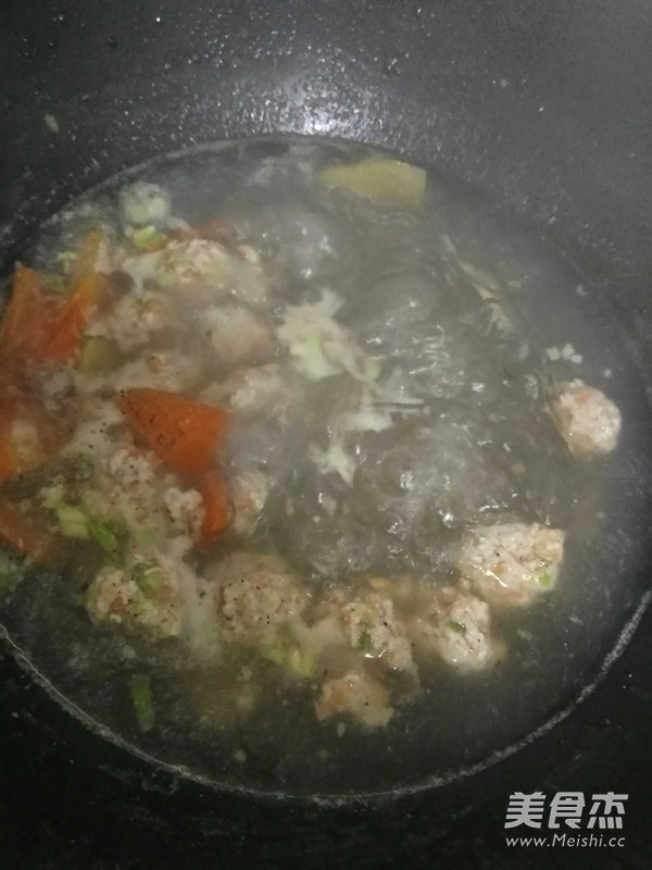 肉丸粉丝汤的做法