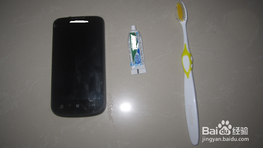 手机屏幕脏了花了怎么办如何清洗才好