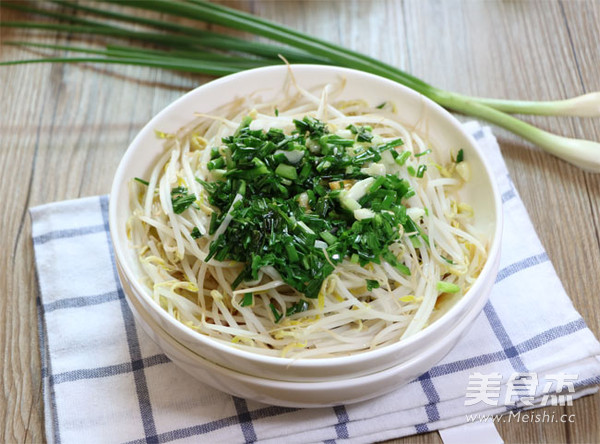 葱香绿豆芽的做法