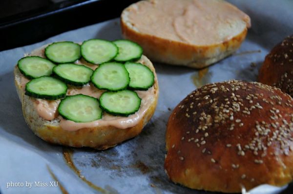 猪排芝士汉堡包