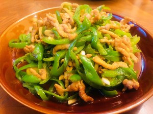 家常菜青椒肉丝