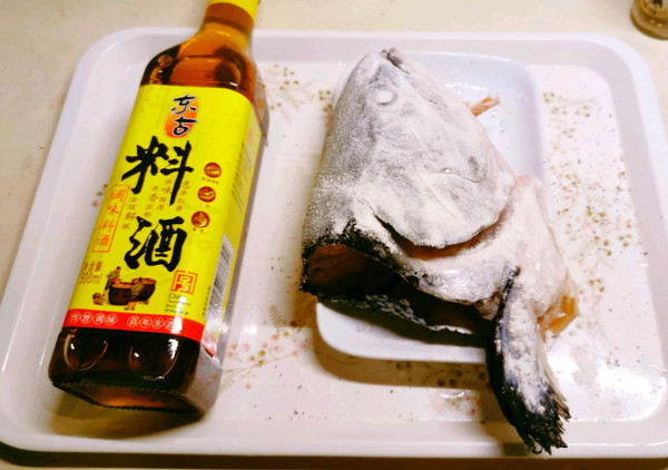 三文鱼头豆腐煲