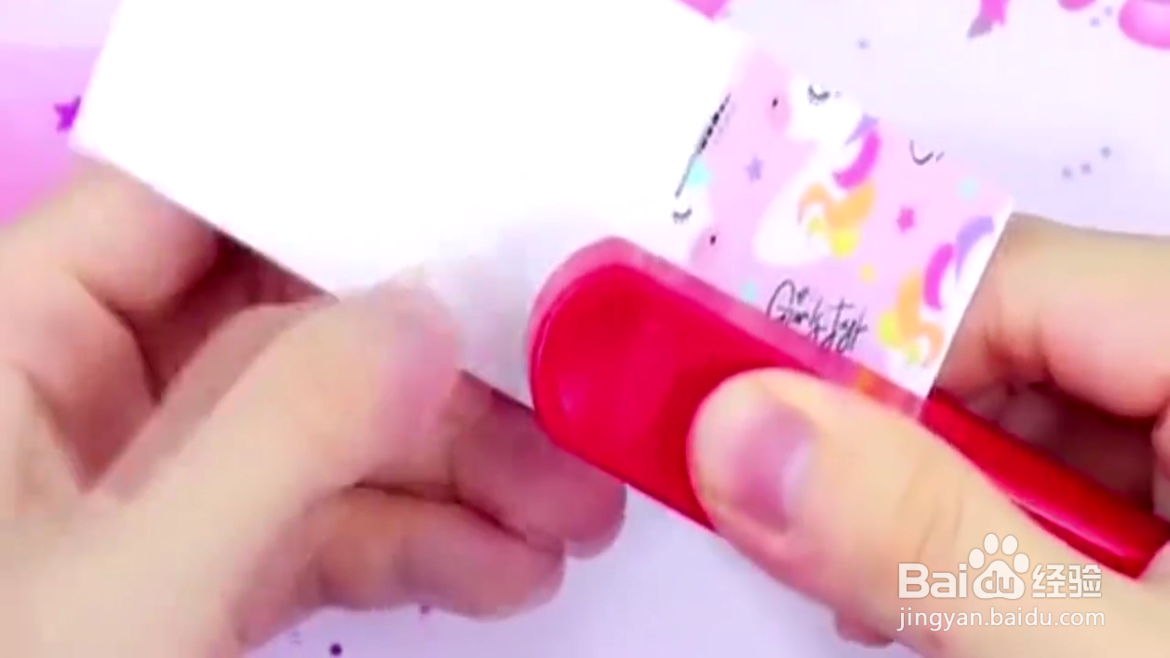 如何给芭比做小玩具？