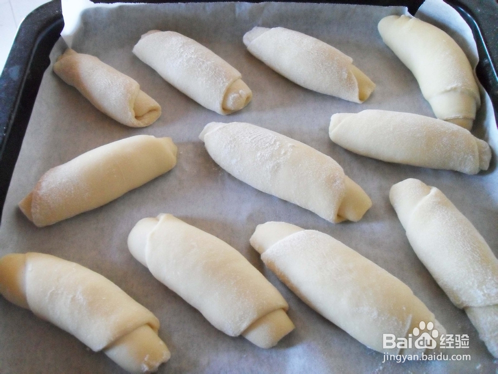 享受暖暖的午后阳光——芝麻小餐包