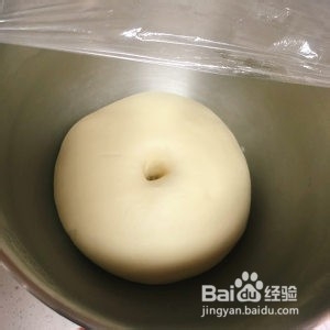豆沙扭扭面包➕椰蓉扭扭面包的做法
