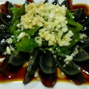 尖椒皮蛋的做法