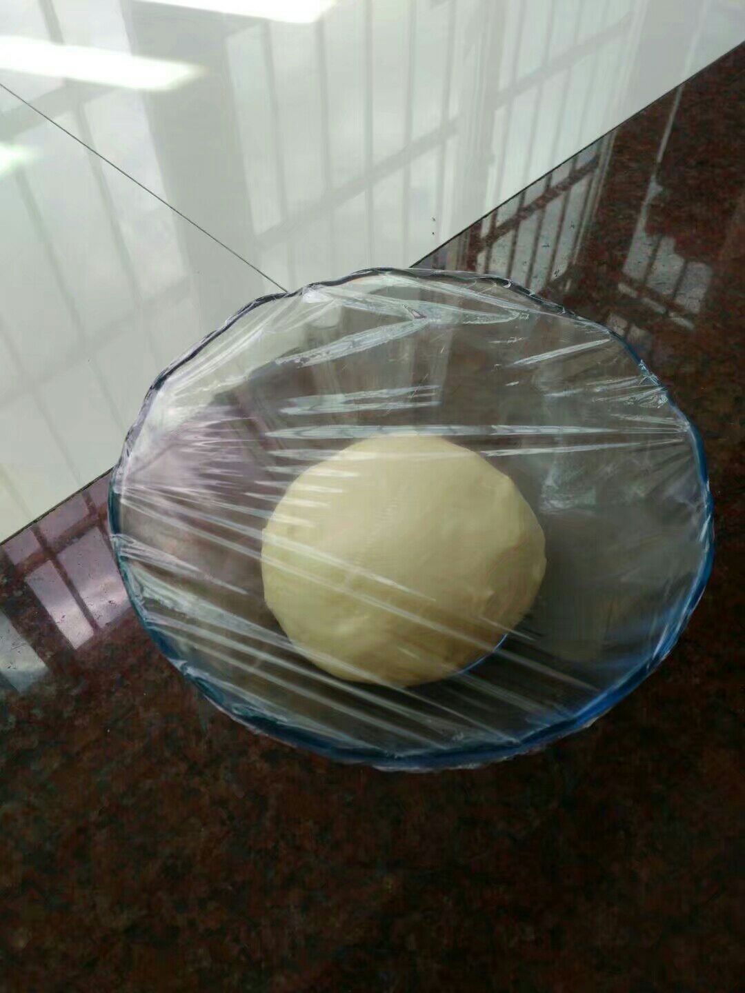 教你做火腿黄油卷,很简单哟