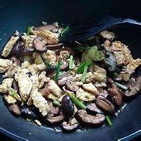 教你做香菇炒鸡蛋
