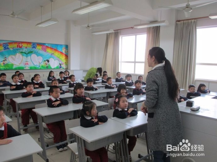 孩子上课不专心应该怎么办