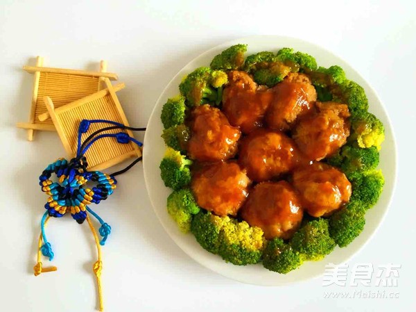 红烧狮子头的做法