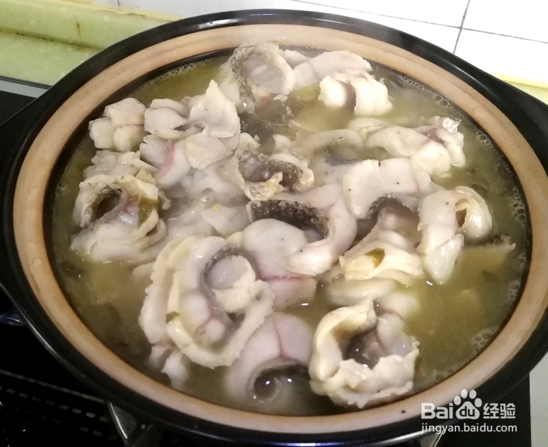 怎么做家常酸菜鱼(黑鱼)?